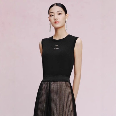 拉珂D专柜同款2025春夏新款女装短款蝴蝶图案时尚针织背心圆领