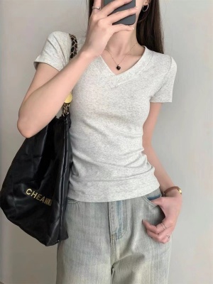 美式纯棉辣妹修身短袖内搭2025新款圆领正肩港味上衣设计感T恤女