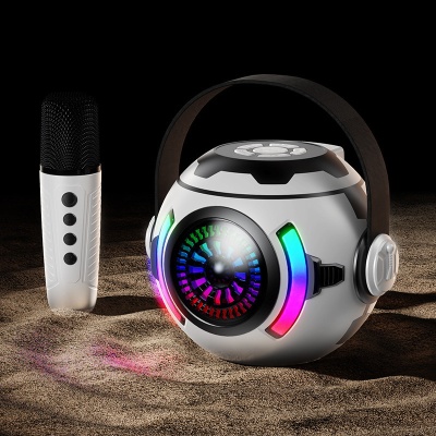 外贸新款小圆球蓝牙音箱无线彩灯柏林之声桌面蓝牙音响