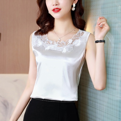 2023背心女夏时尚打底衫内搭丝绸缎面蕾丝拼接设计感外穿无袖上衣
