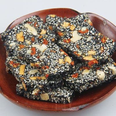 代发黑芝麻核桃红枣糕新疆特产核桃仁枸杞零食黑芝麻营养糕包邮