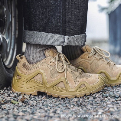作战靴户外登山鞋旅游低帮防滑耐磨徒步厚底增高爬山鞋沙漠鞋男鞋