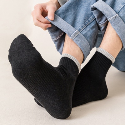 四季款男士中筒棉袜吸汗透气舒适运动袜跑步跳绳户外训练袜子批发